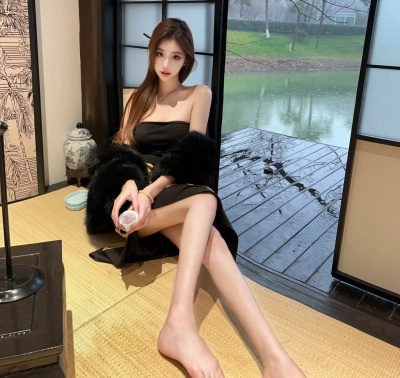 来赫尔喝茶啦